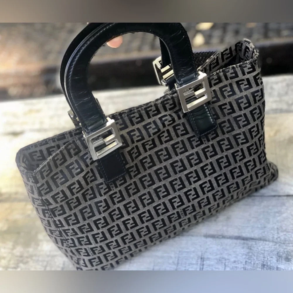 Authentic Fendi Monogram Medium Rare!